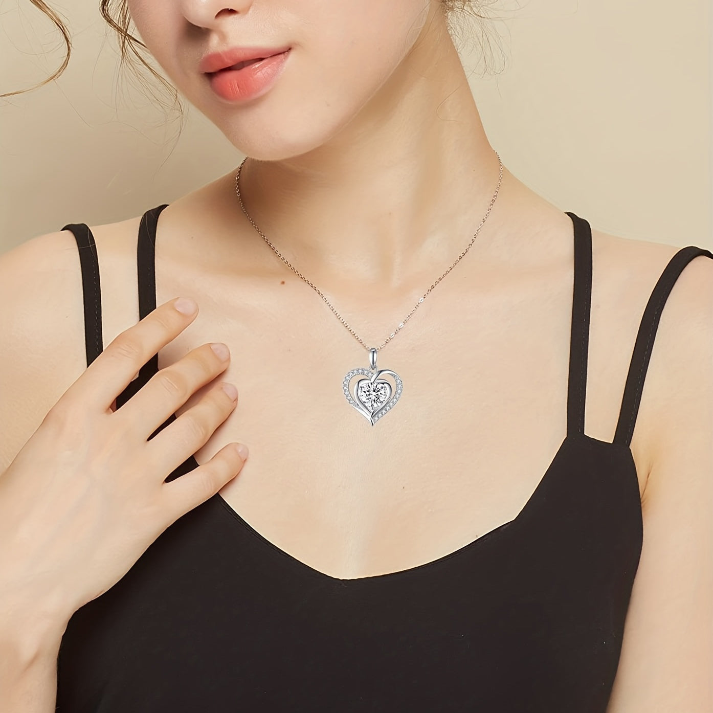 Heartfelt Elegance: 925 Sterling Silver Heart Pendant Necklace – The Perfect Gift for Every Woman!